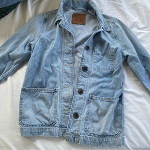 levi’s light wash denim shacket